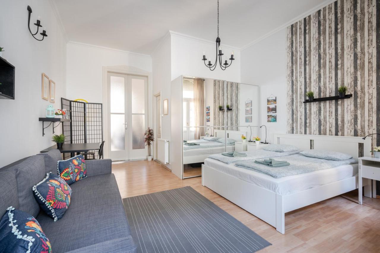 K10 - Kazinczy Street Heritage Suite - Best Location By Bqa Budapest Eksteriør bilde